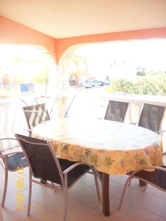 Apartments With A Parking Space Vir - 17422 Extérieur photo