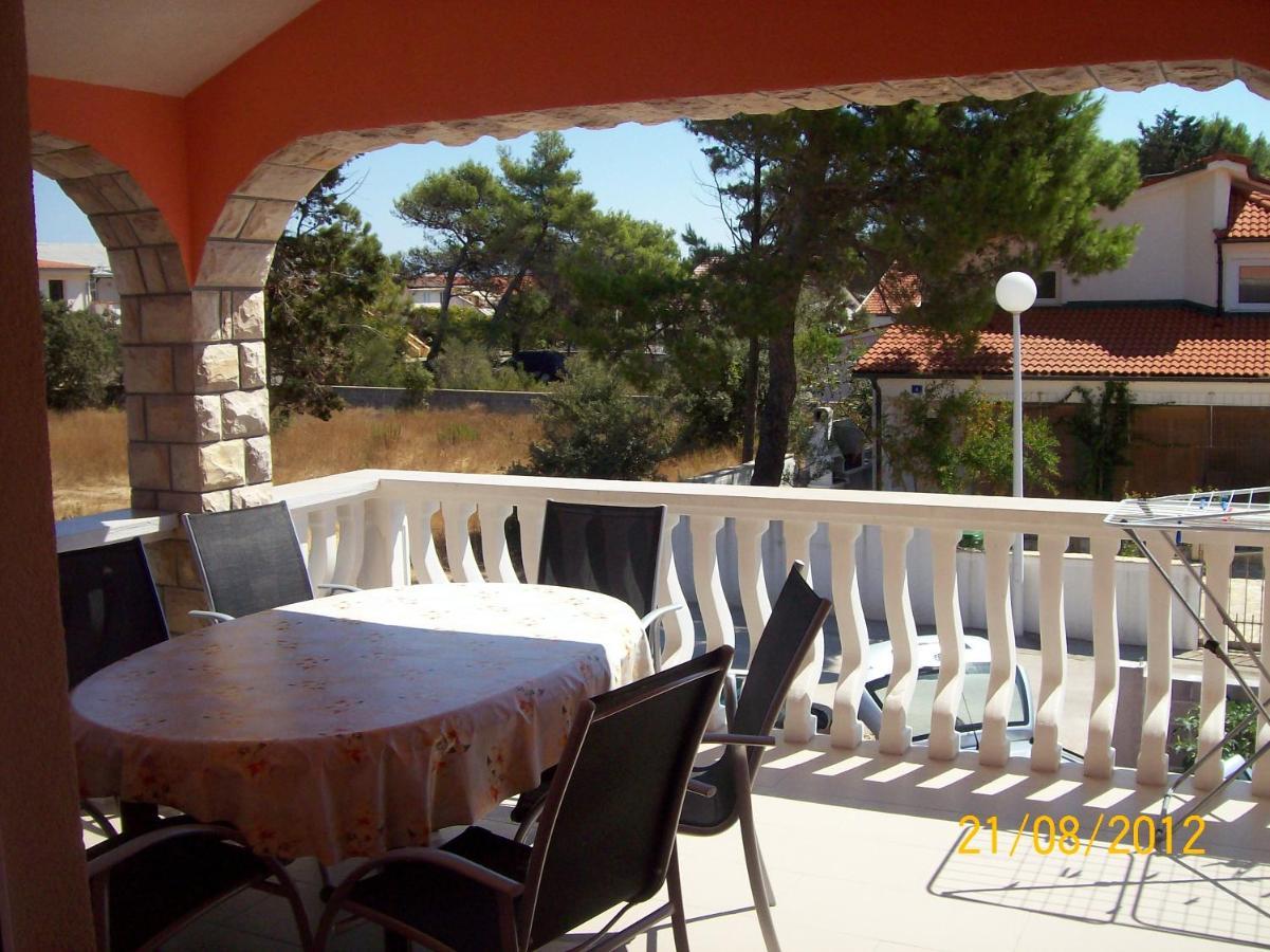 Apartments With A Parking Space Vir - 17422 Extérieur photo